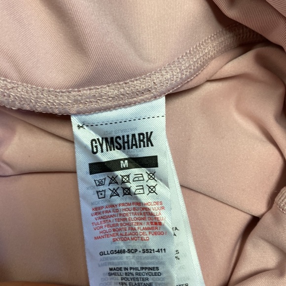 Gymshark Pink Capri Leggings with backside pockets - Picture 4 of 4